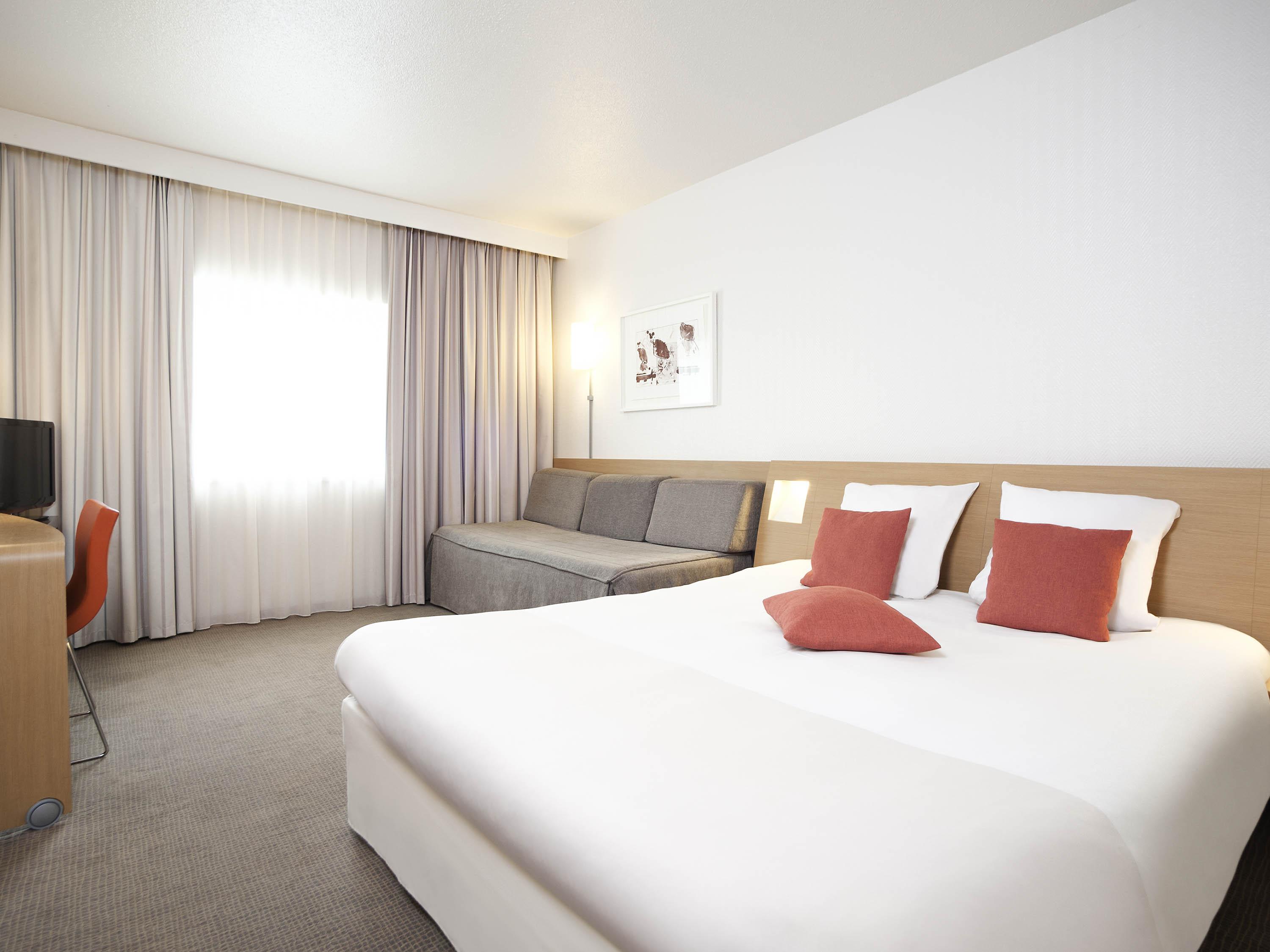 Novotel Brugge Centrum - Reopening May 2024, Complete 4-Star Renovated Hotel Room photo
